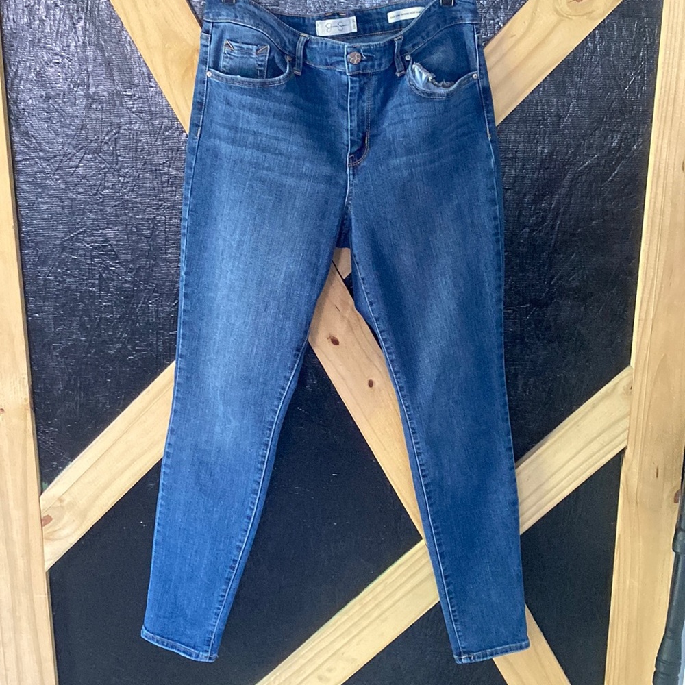 Jessica Simpson high rise forever jean size 10/30